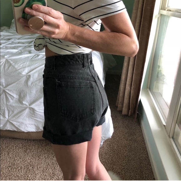 Vintage Mom Jean Shorts - Picture 5 of 8